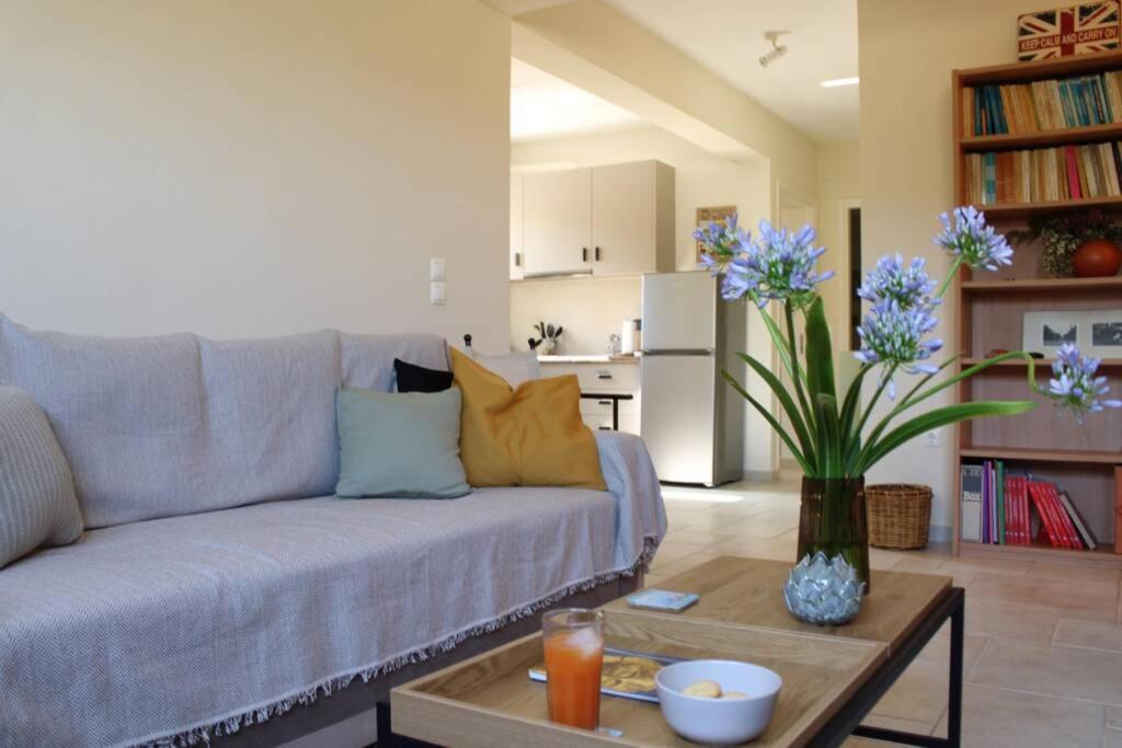 Aretis St Apartment Nafplio Ngoại thất bức ảnh